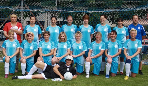 team-2012-13-damen.jpg